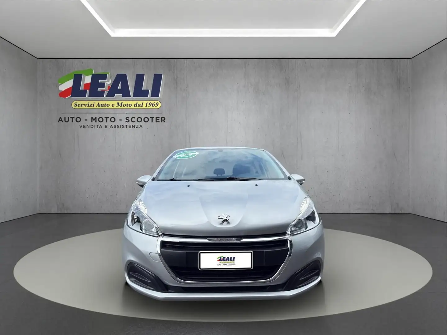 Peugeot 208 208 5p 1.6 BlueHDi 75cv Active Silber - 2