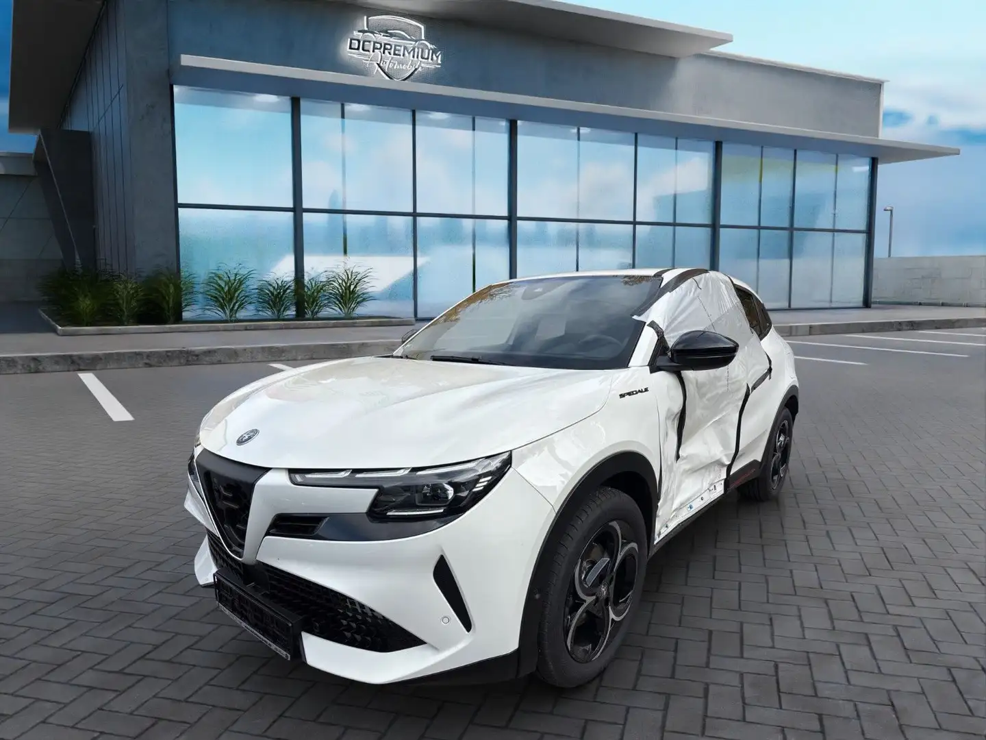 Alfa Romeo Junior Ibrida 1.2 VGT 48V-Hybrid 100 kW Speciale Weiß - 2