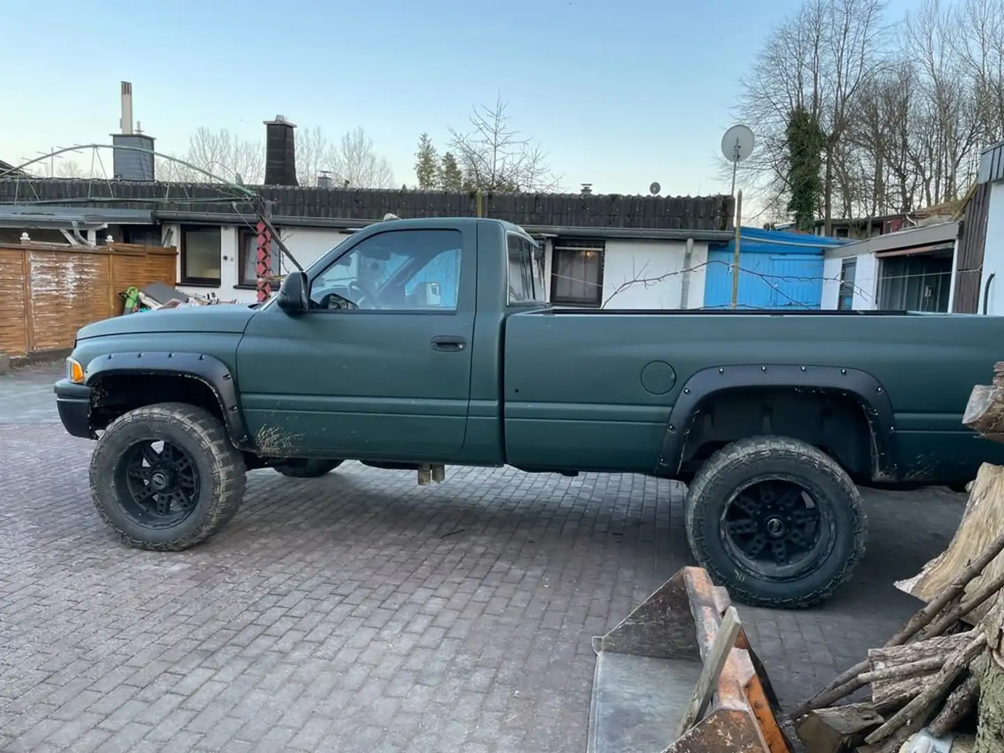 Dodge RAM RAM 2500 Long Bed 4WD 5.9 Cummins Automatic Grün - 2