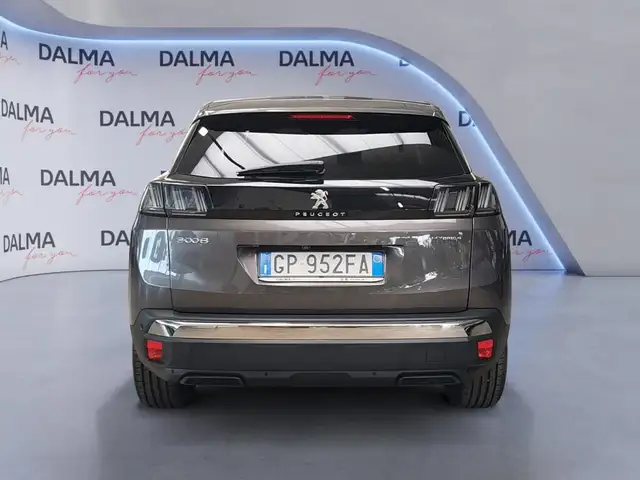 Peugeot 3008 view 4