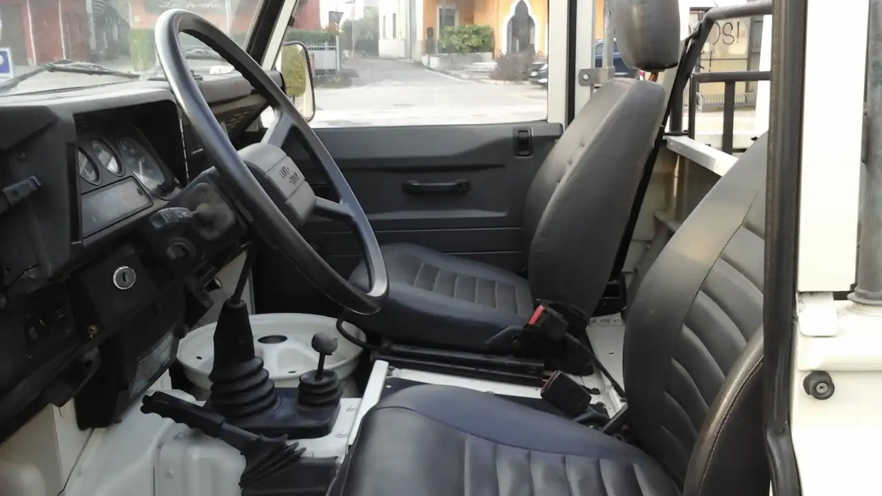 Land Rover Defender 90 2.5 td Soft Top Omologata 6 poti, foto 12