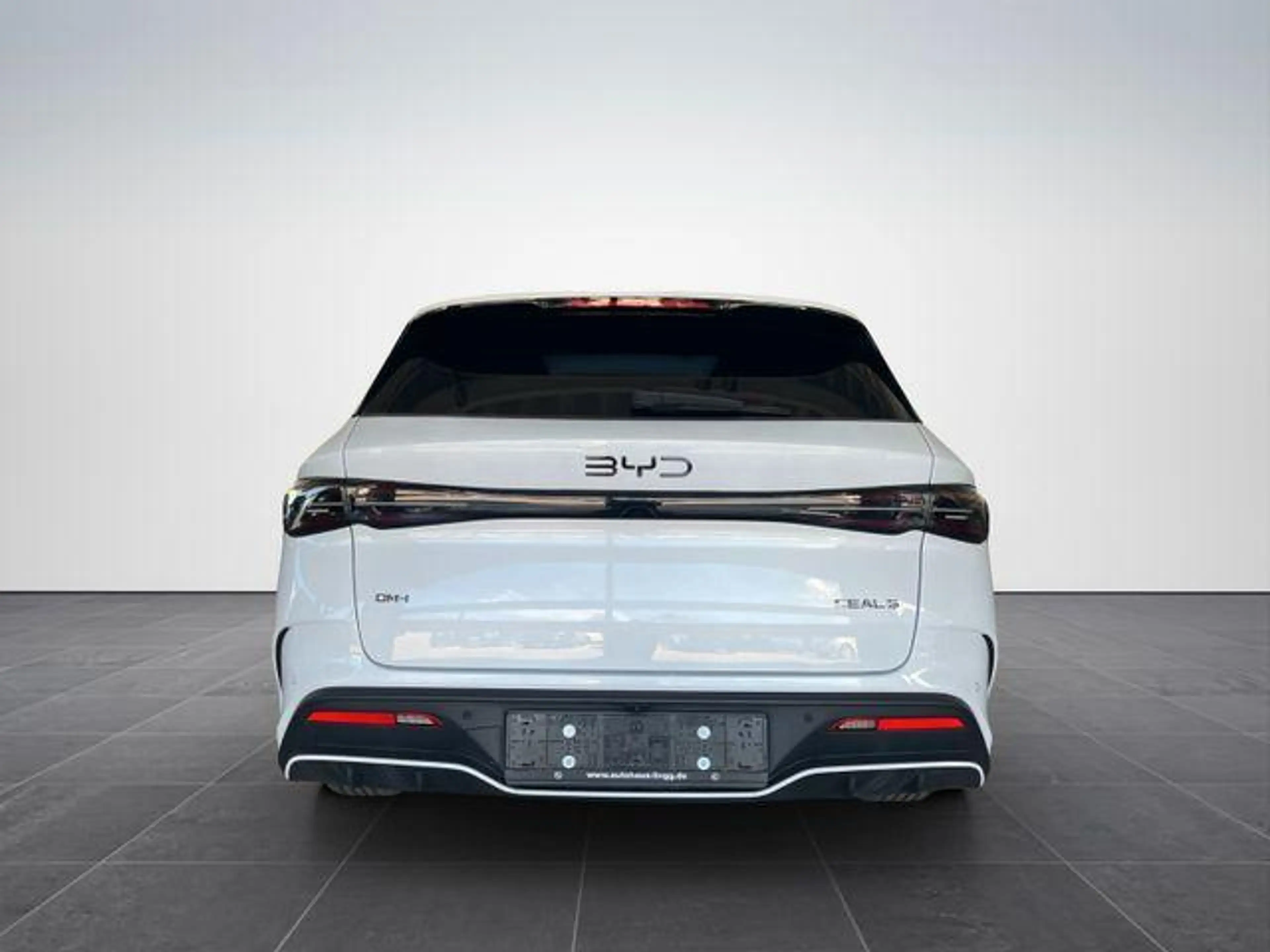 BYD Seal 6 DM-i TOURING Comfort/360°/HUD/SHZ/PANO-DA 135 k... — photo 4