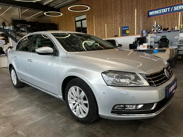 Volkswagen Passat view 18
