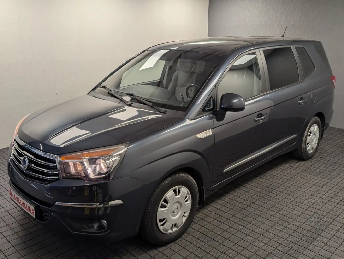 SsangYong Rodius Korando Turismo+7. Sitzer+Navi+Kam+BT+USB Gris - 1