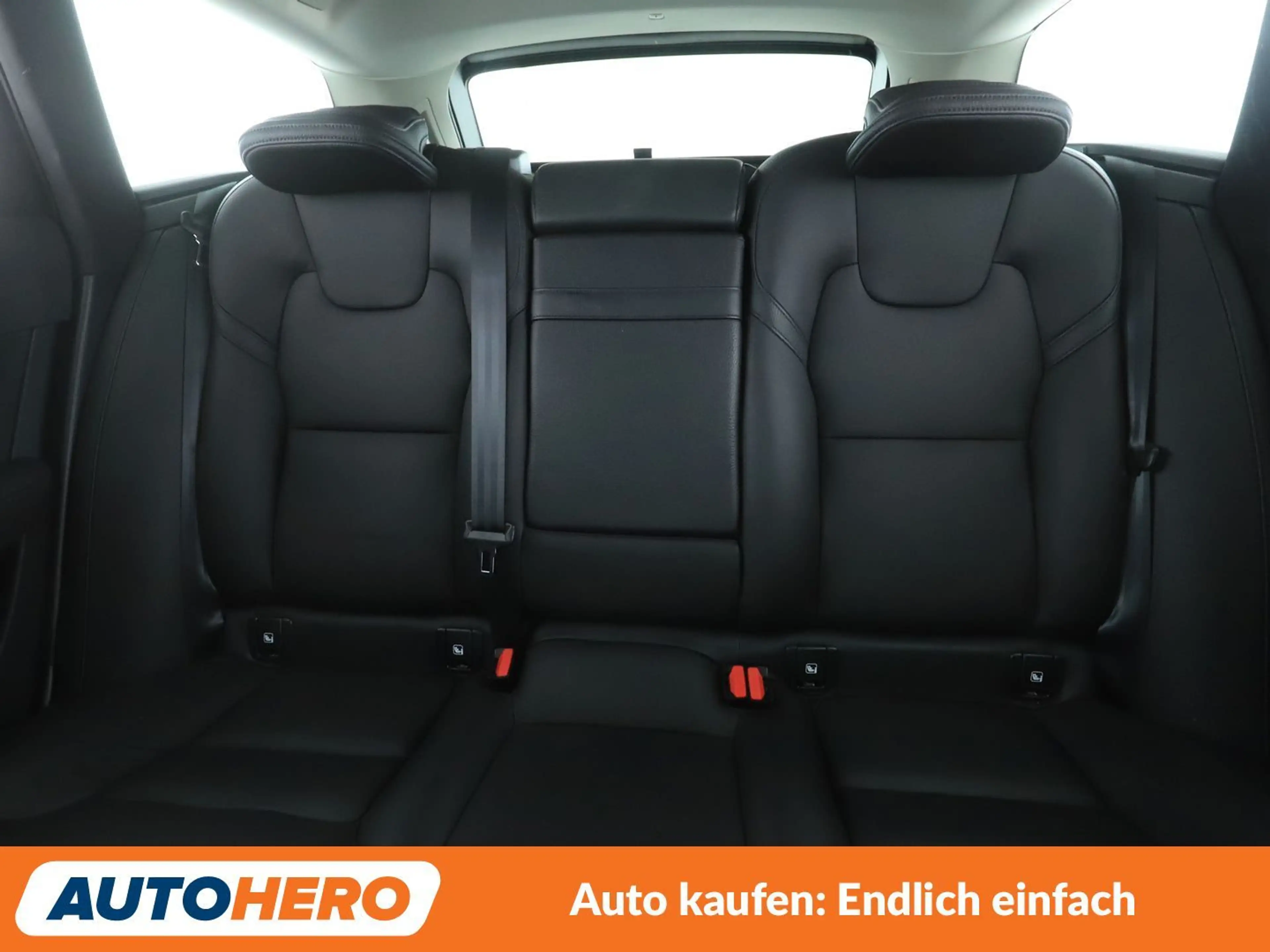 Volvo V90 2.0 D3 Momentum Pro Aut.*NAVI*LED*ACC*CAM*PDC*SHZ* — photo 15