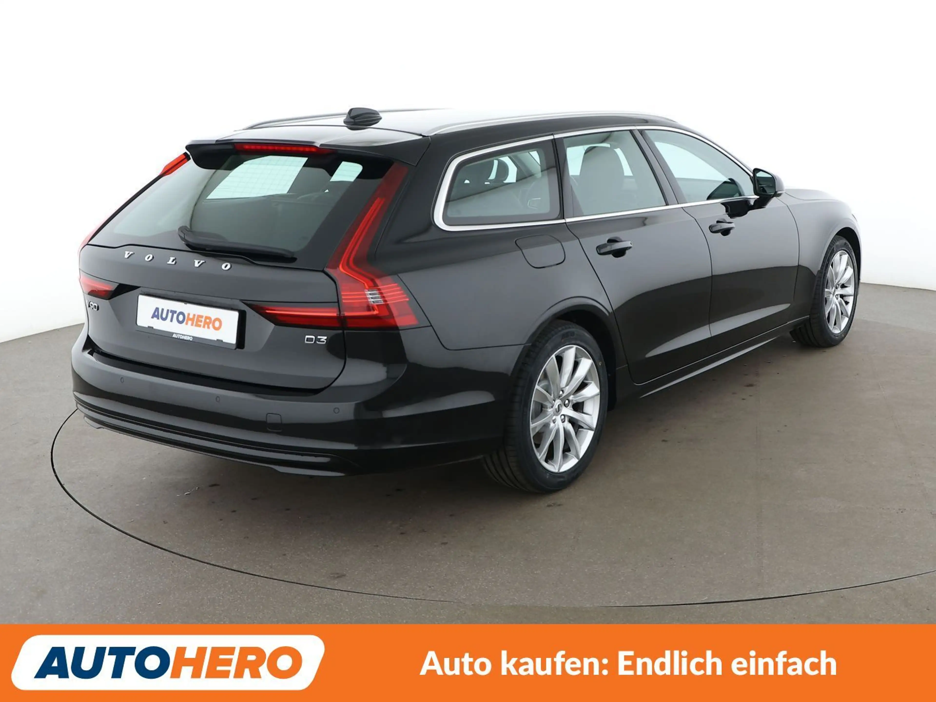 Volvo V90 2.0 D3 Momentum Pro Aut.*NAVI*LED*ACC*CAM*PDC*SHZ* — photo 6