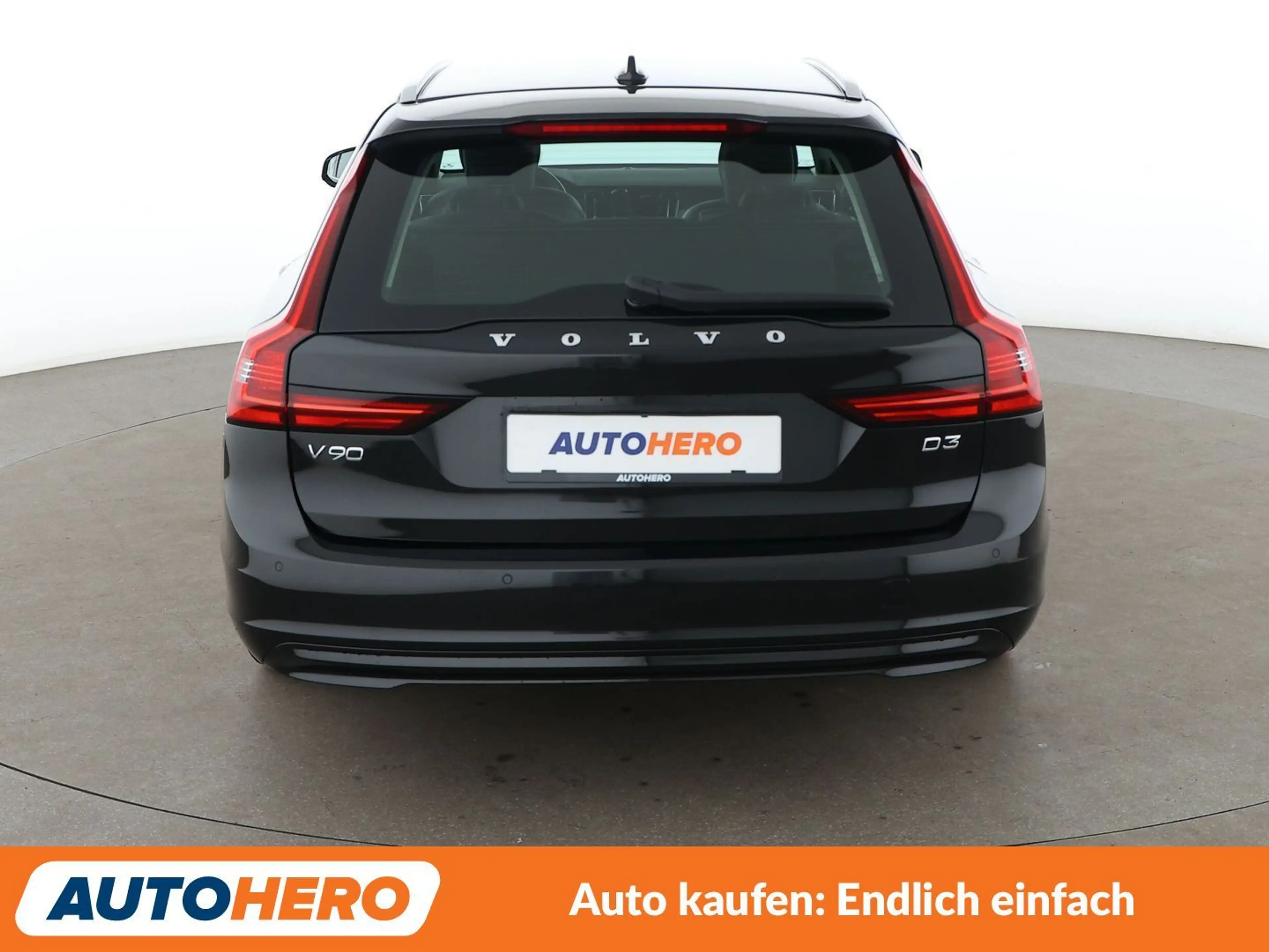 Volvo V90 2.0 D3 Momentum Pro Aut.*NAVI*LED*ACC*CAM*PDC*SHZ* — photo 5