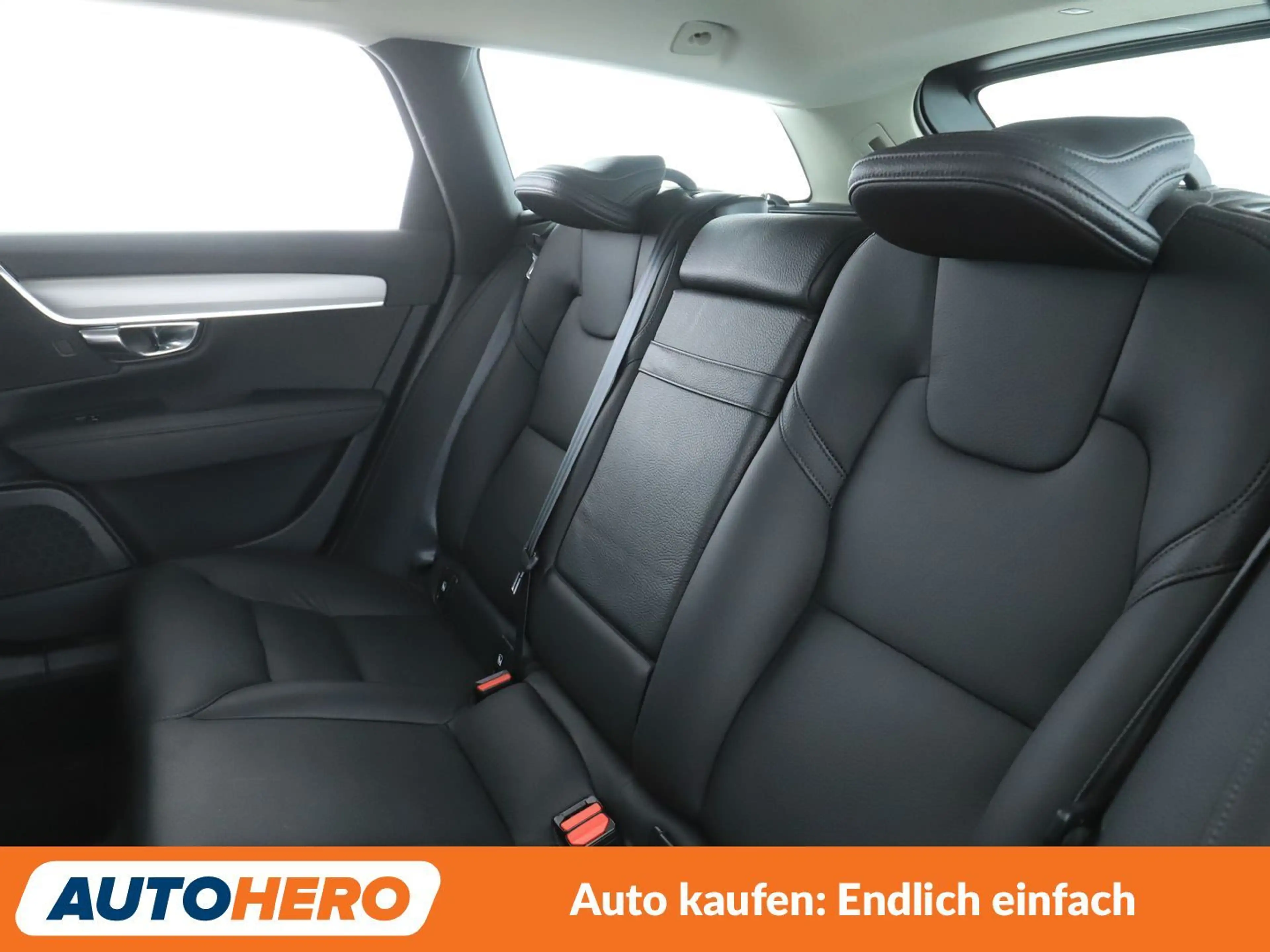 Volvo V90 2.0 D3 Momentum Pro Aut.*NAVI*LED*ACC*CAM*PDC*SHZ* — photo 14