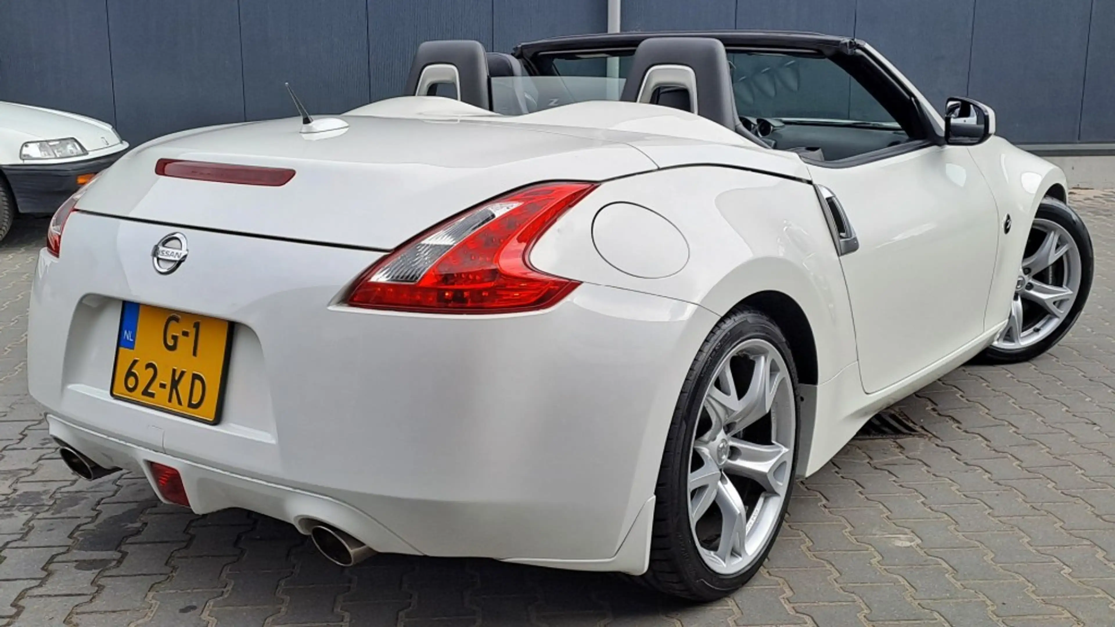 Nissan 370Z 3.7 V6/338pk/AUT/7 Traps/Xenon/Navi/Recaro/Nismo/T — photo 15