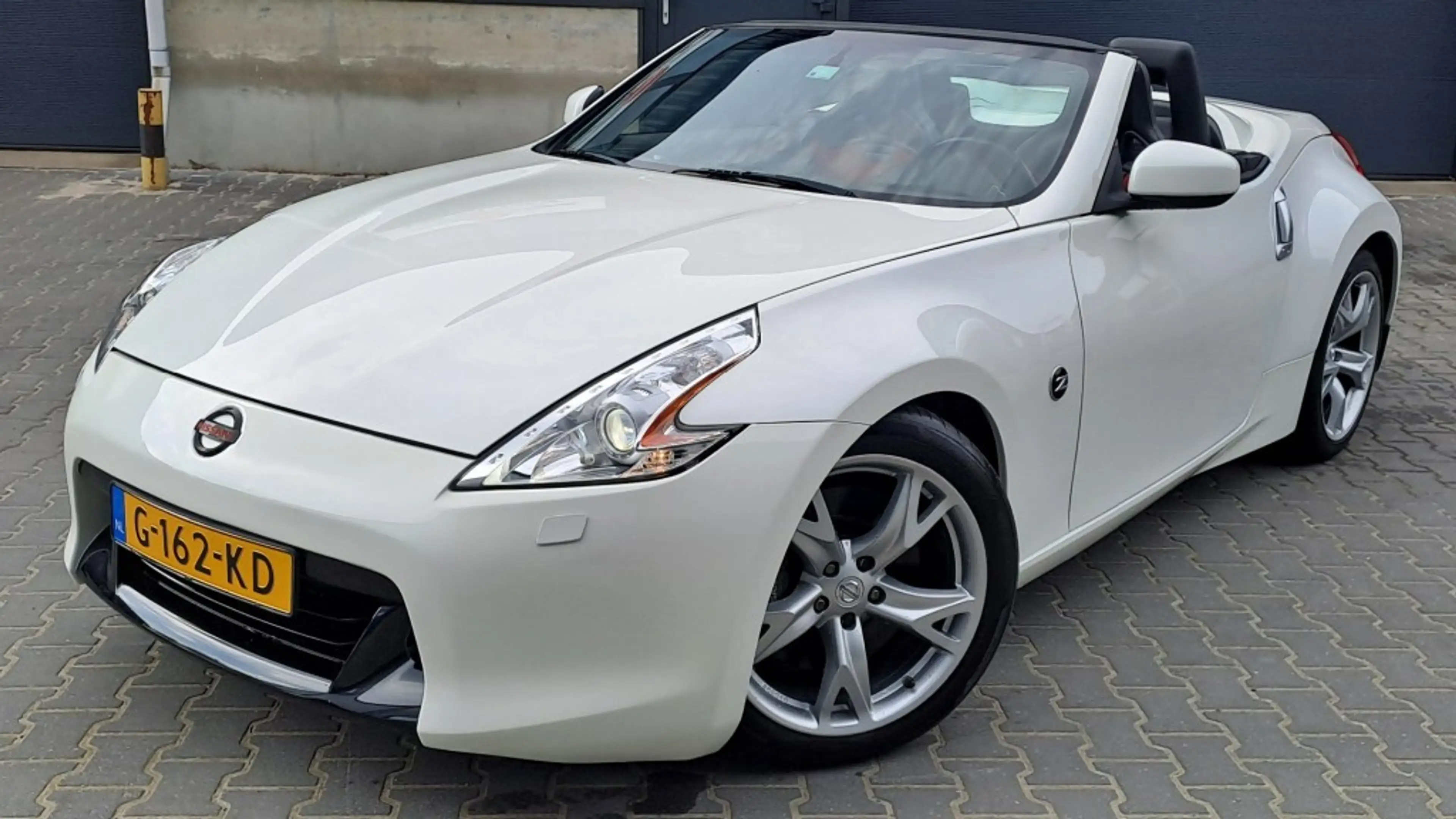 Nissan 370Z 3.7 V6/338pk/AUT/7 Traps/Xenon/Navi/Recaro/Nismo/T — photo 12