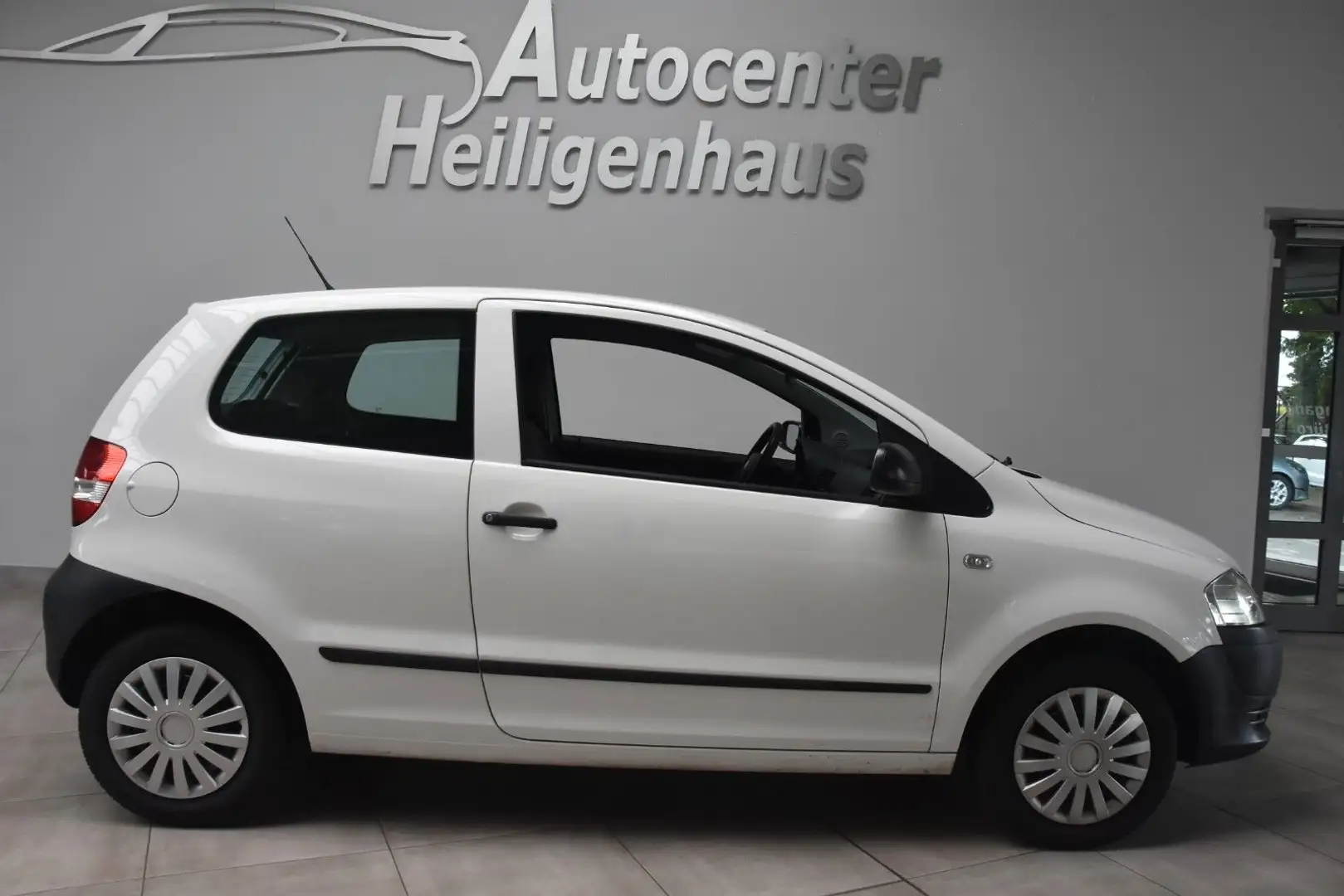 Volkswagen Fox Basis Weiß - 2