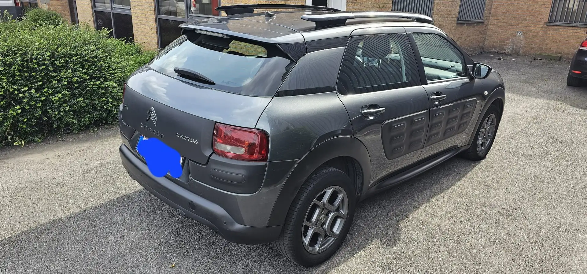 Citroen C4 Cactus 1.6 BlueHDi Feel Edition Classy Zwart - 2