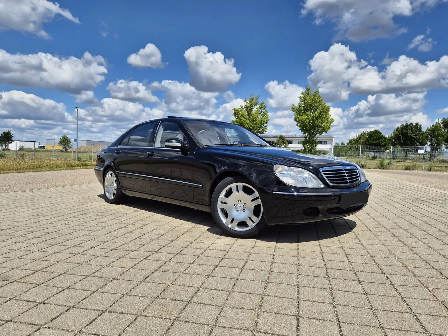 Mercedes-Benz S 320 L Schwarz - 1