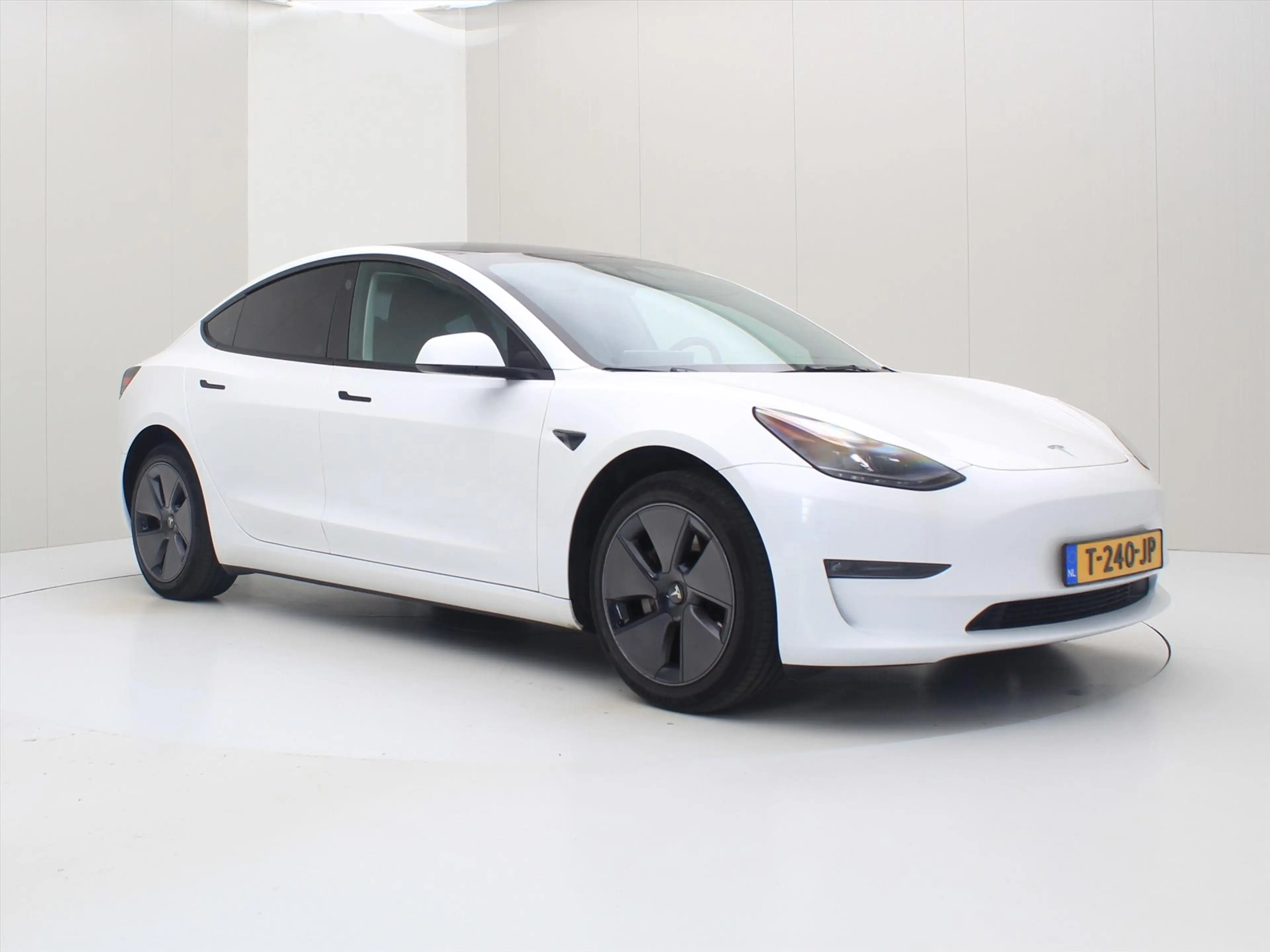 Tesla Model 3 Long-Range RWD 351pk 75 kWh 94% SoH UPGRADE [ RYZE — photo 5