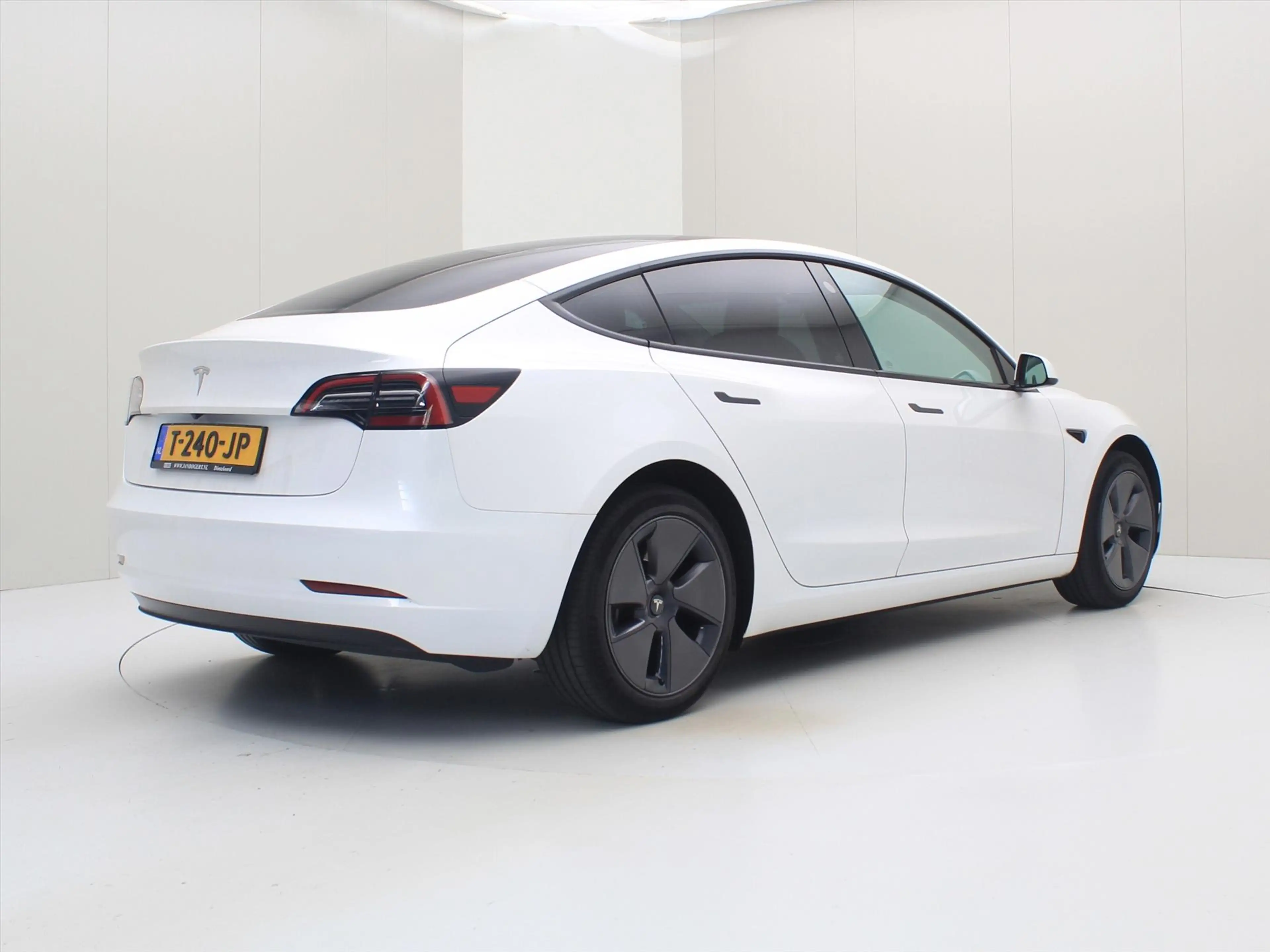 Tesla Model 3 Long-Range RWD 351pk 75 kWh 94% SoH UPGRADE [ RYZE — photo 3