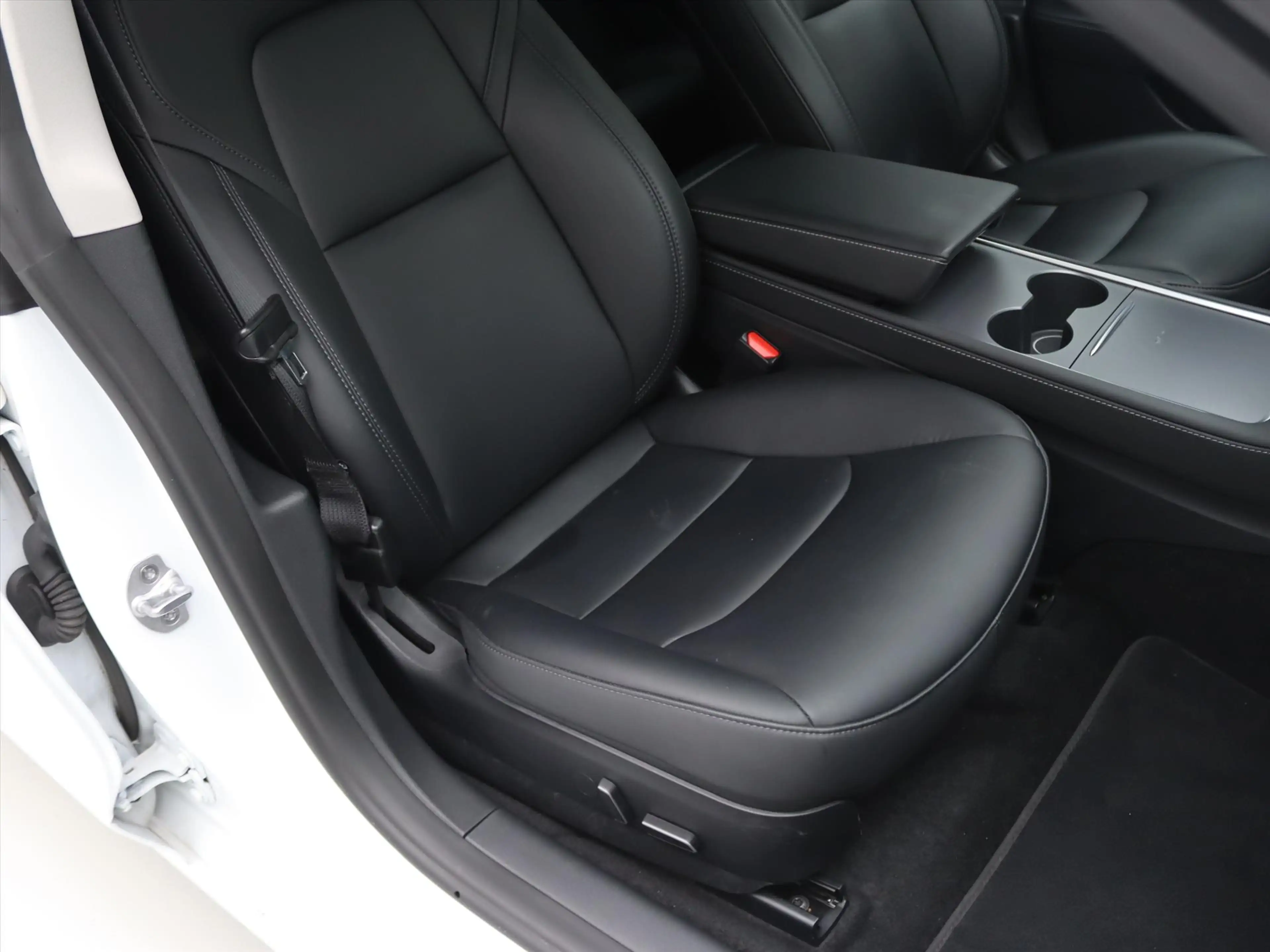 Tesla Model 3 Long-Range RWD 351pk 75 kWh 94% SoH UPGRADE [ RYZE — photo 16