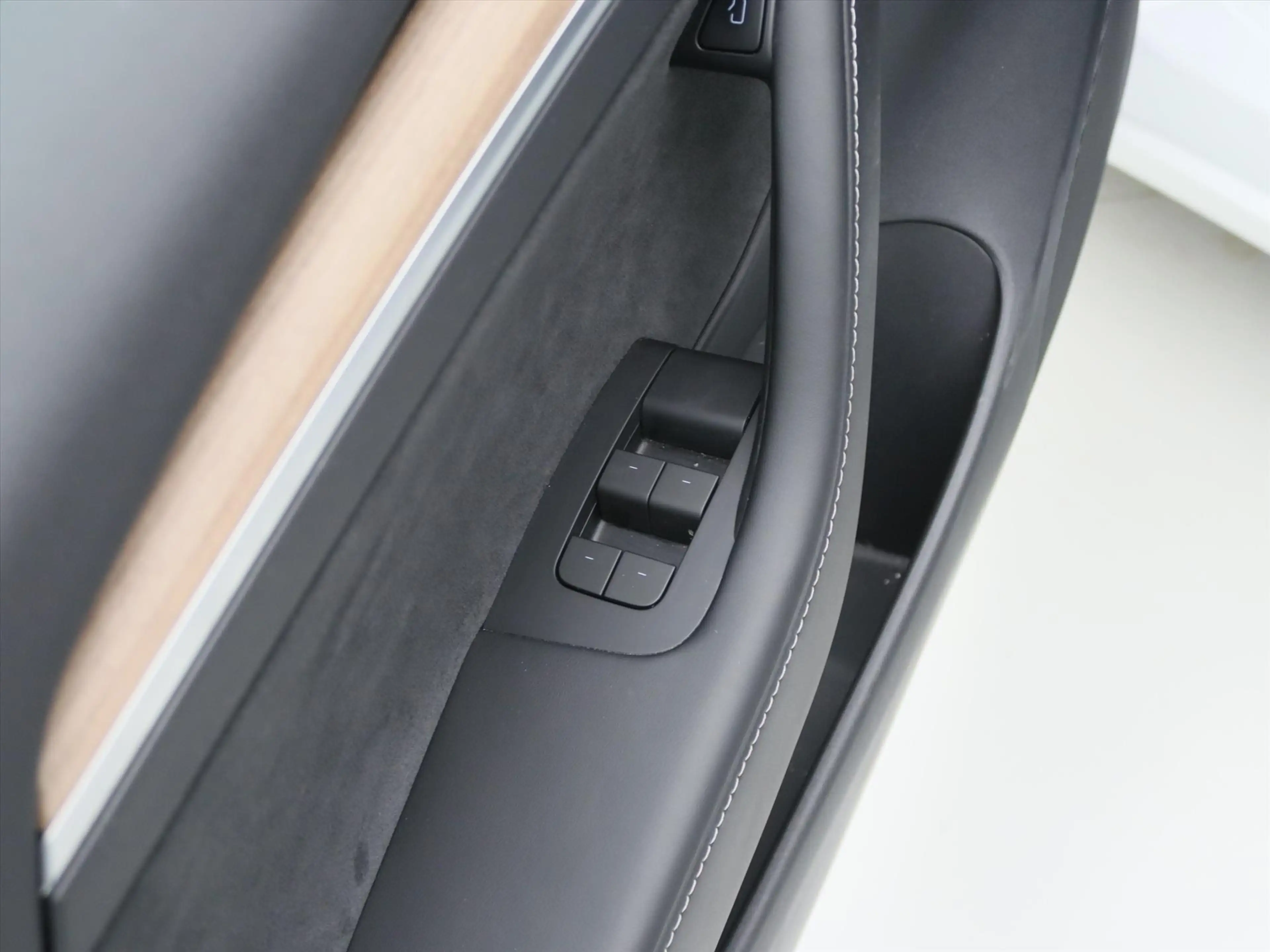 Tesla Model 3 Long-Range RWD 351pk 75 kWh 94% SoH UPGRADE [ RYZE — photo 29