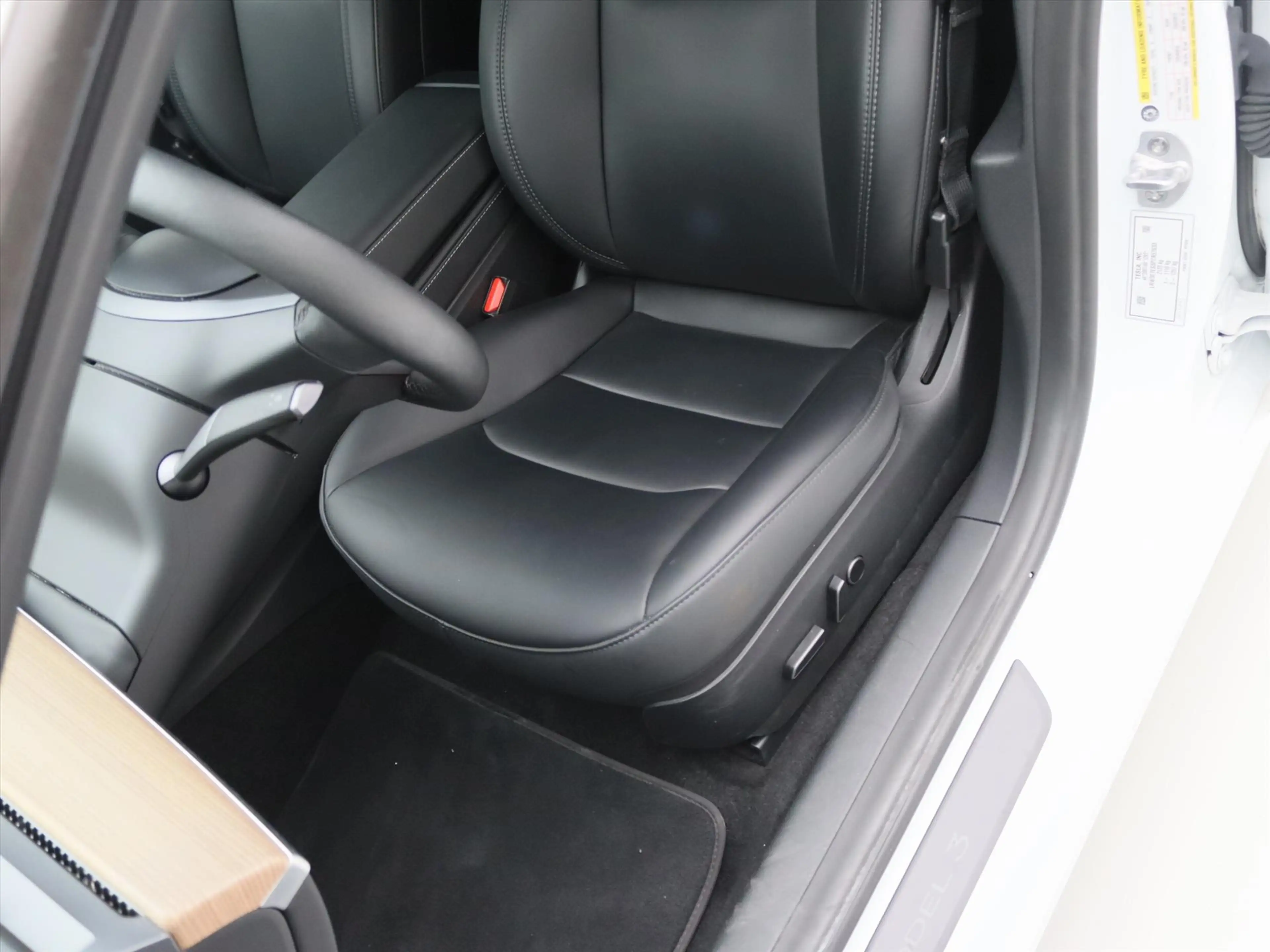 Tesla Model 3 Long-Range RWD 351pk 75 kWh 94% SoH UPGRADE [ RYZE — photo 18