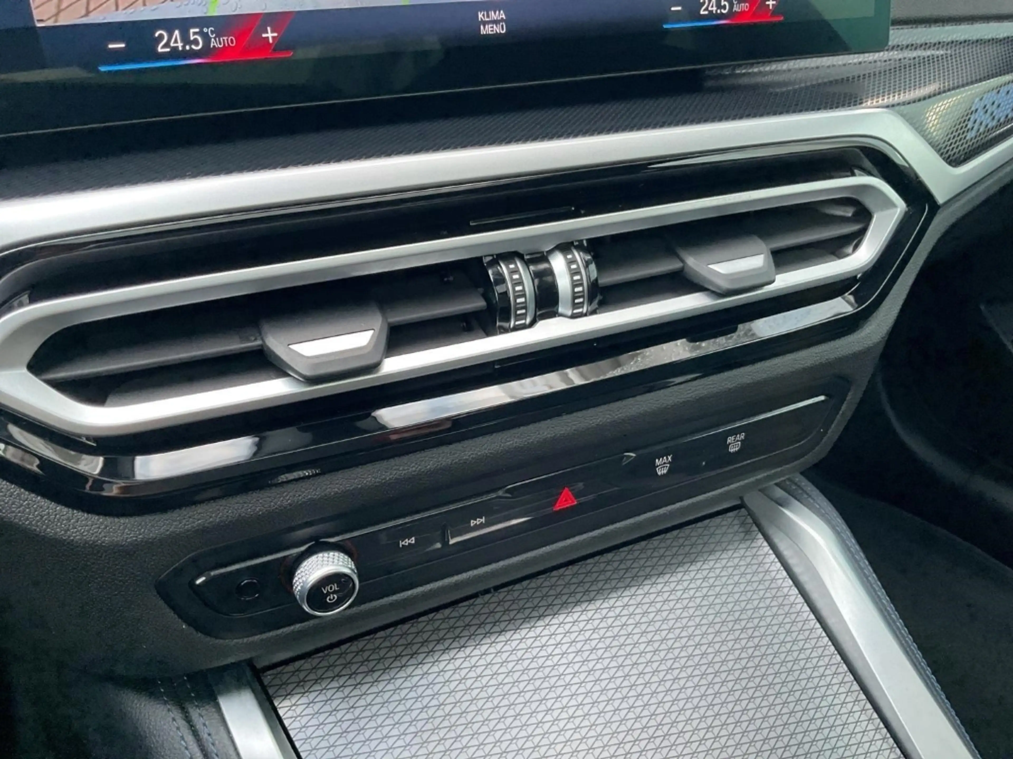 BMW 240 XDRIVE Sportpaket HUD Navi Leder Digitales Cockpit — photo 12