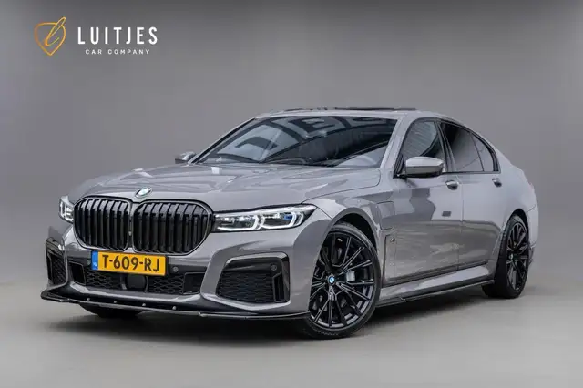 BMW 745 7 Serie 745e M-Sport I Laser I Panorama I H&K I In