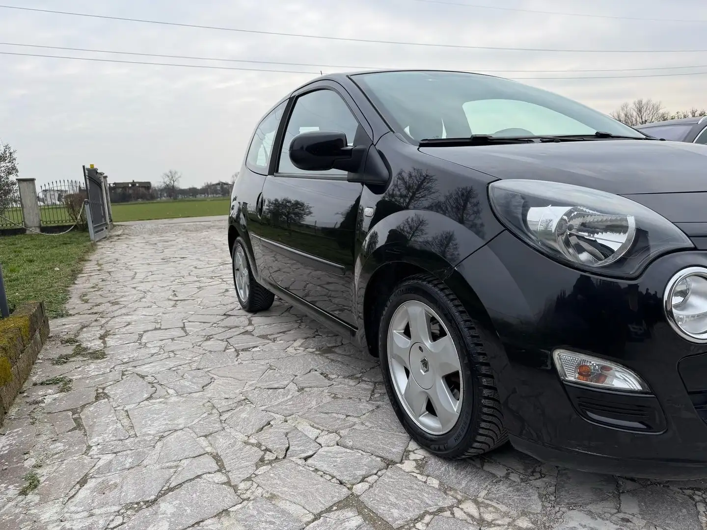Renault Twingo 1.2 16V Etoile neopatentati Nero - 2
