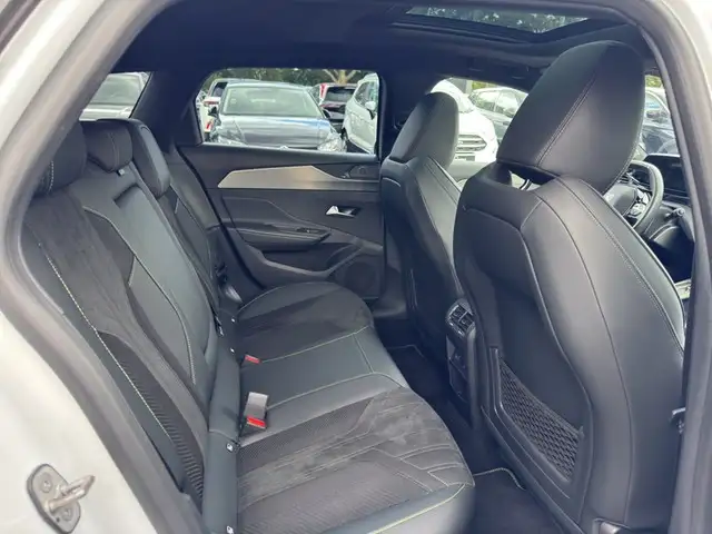 Peugeot 308 view 14