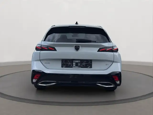 Peugeot 308 view 4