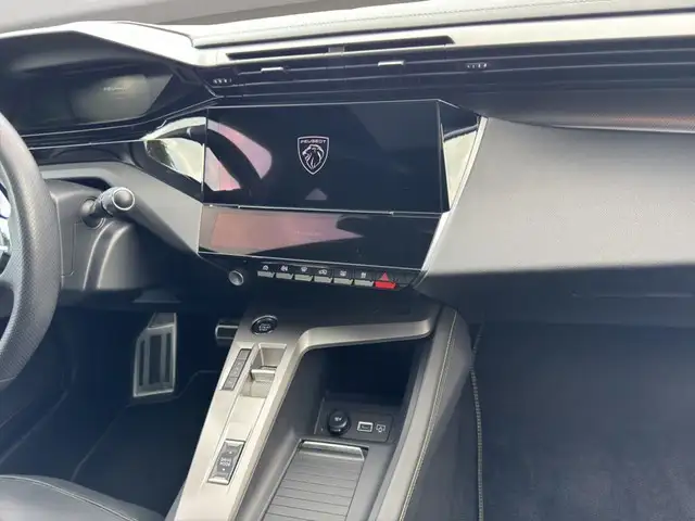 Peugeot 308 view 13