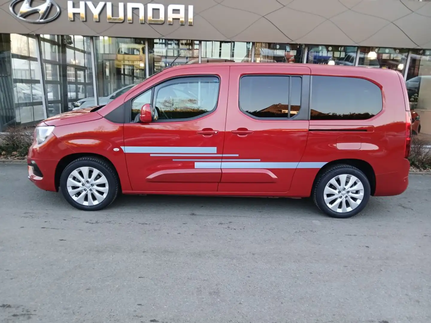 Opel Combo Life XL 1.5 D Automatik Start/Stop Edition Rouge - 2