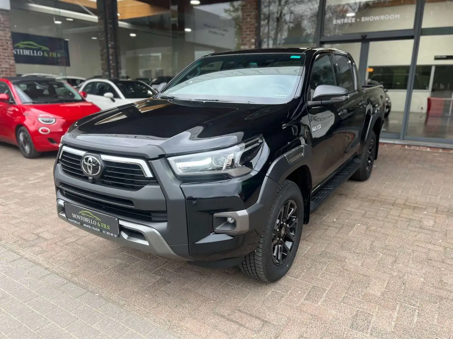 Toyota Hilux 4X4 DOUBLE CAB 2,8 204HP 6AT INVINCIBLE DE STOCK Noir - 2