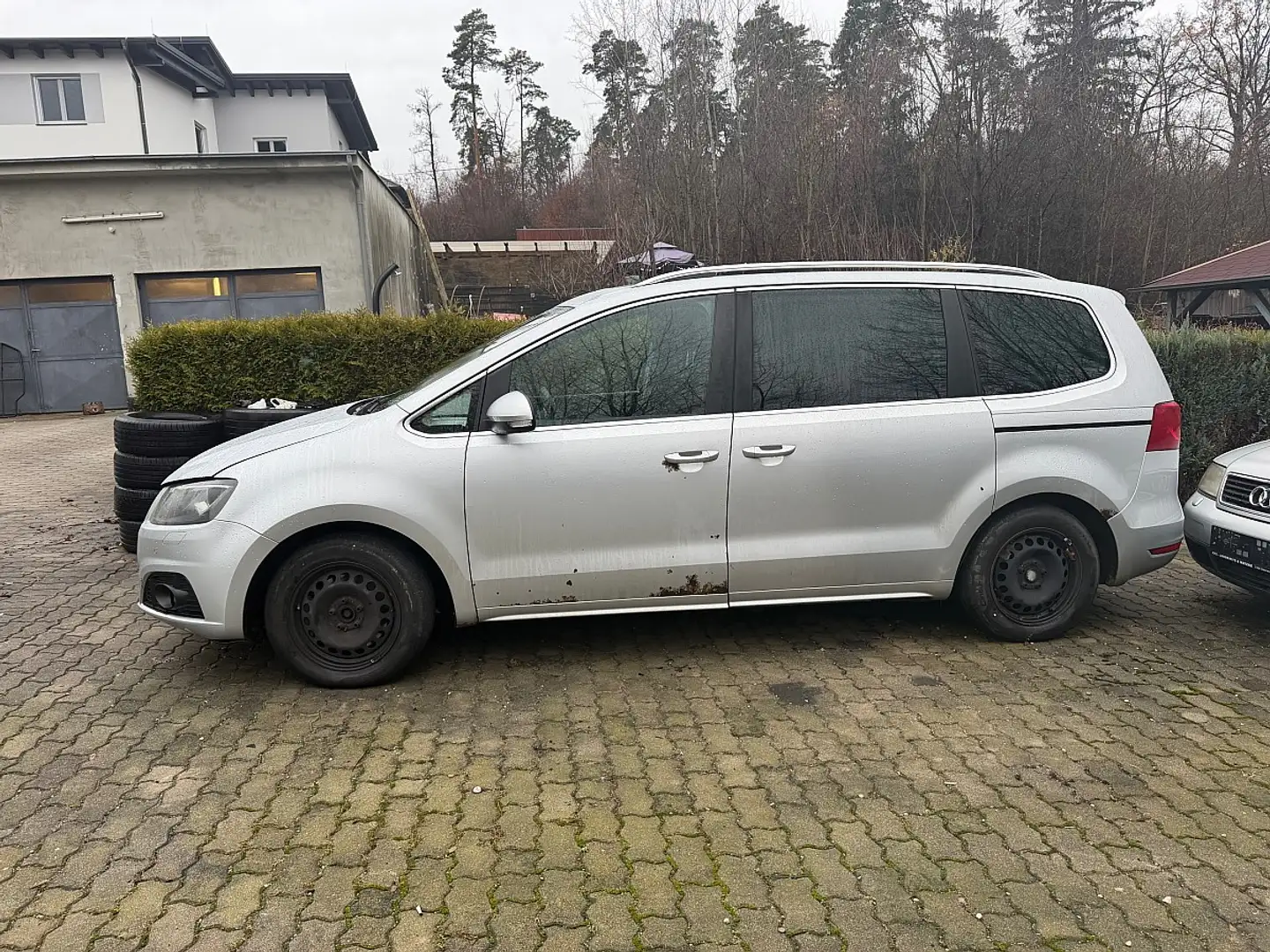 SEAT Alhambra Style 2,0 TDI CR DPF DSG 7 Sitzer Silber - 2