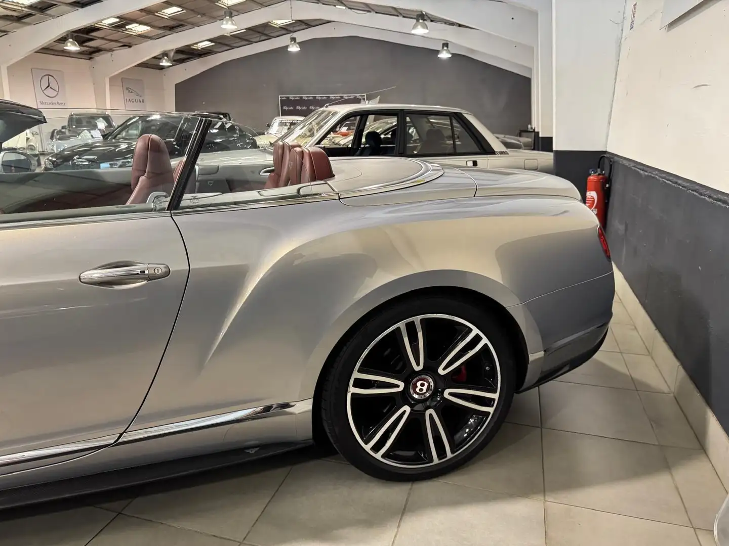 Bentley Continental GTC 4.0 V8 Mulliner - 2