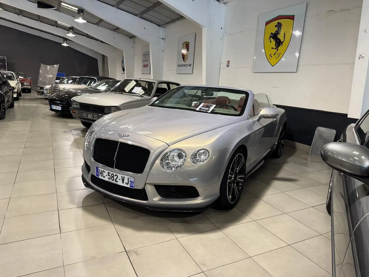 Bentley Continental GTC 4.0 V8 Mulliner - 1