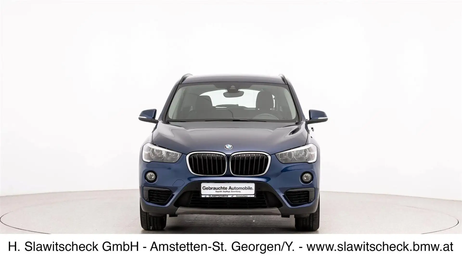 BMW X1 sDrive18d F48 plava - 2