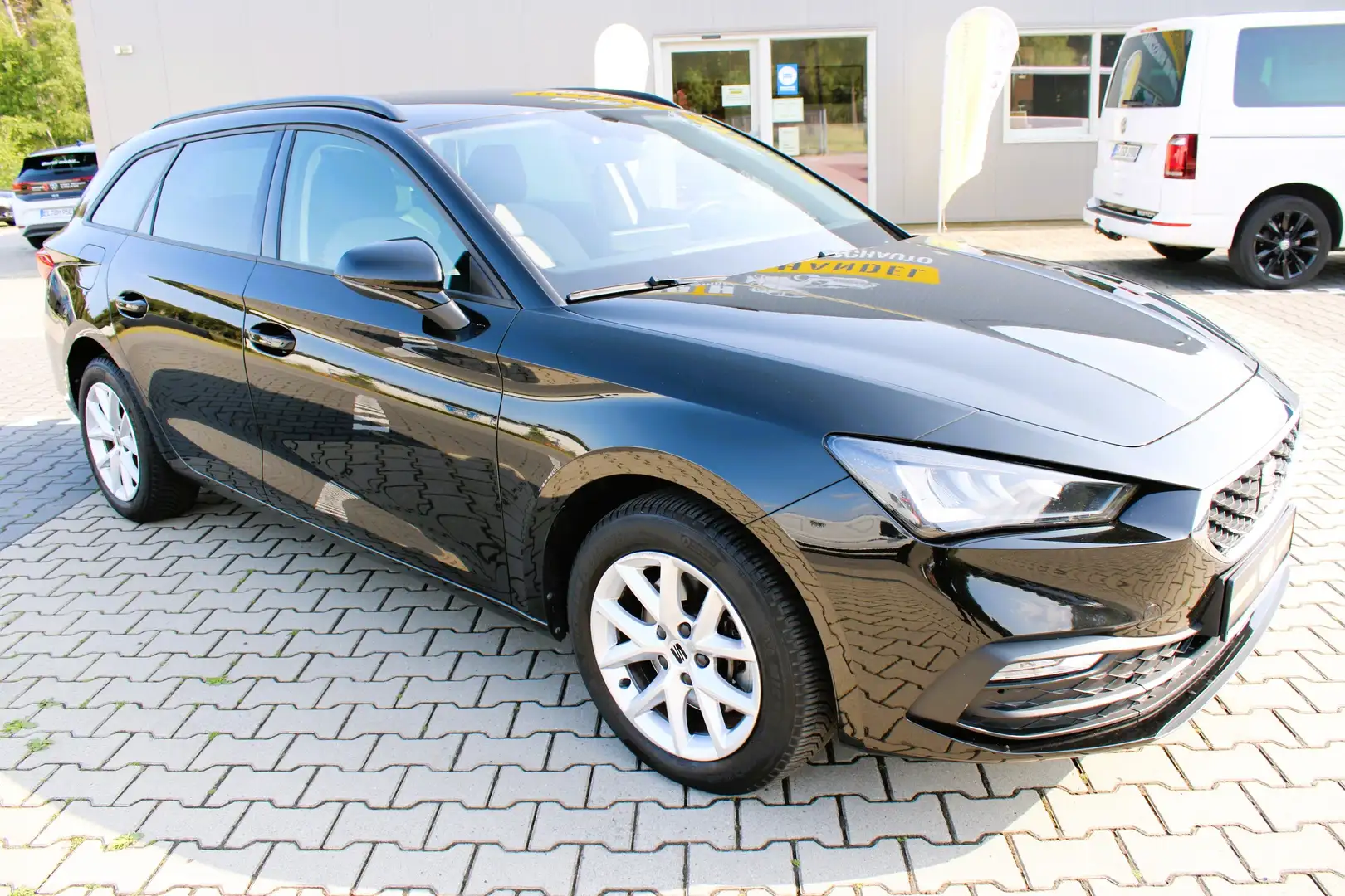 SEAT Leon Style *NAVI*ACC*PDC*KLIMA*ALLWETTER* Schwarz - 2