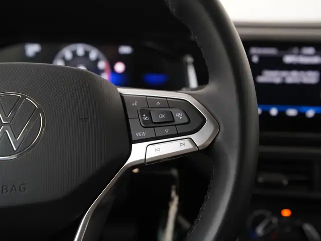 Volkswagen Polo view 9