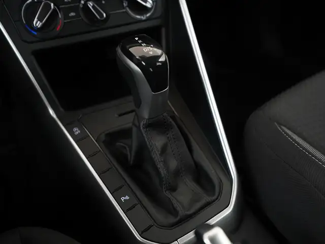 Volkswagen Polo view 10