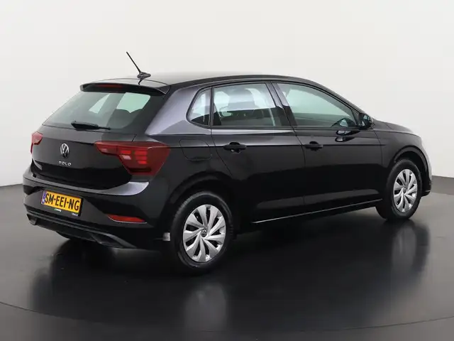 Volkswagen Polo view 4