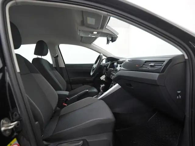 Volkswagen Polo view 3