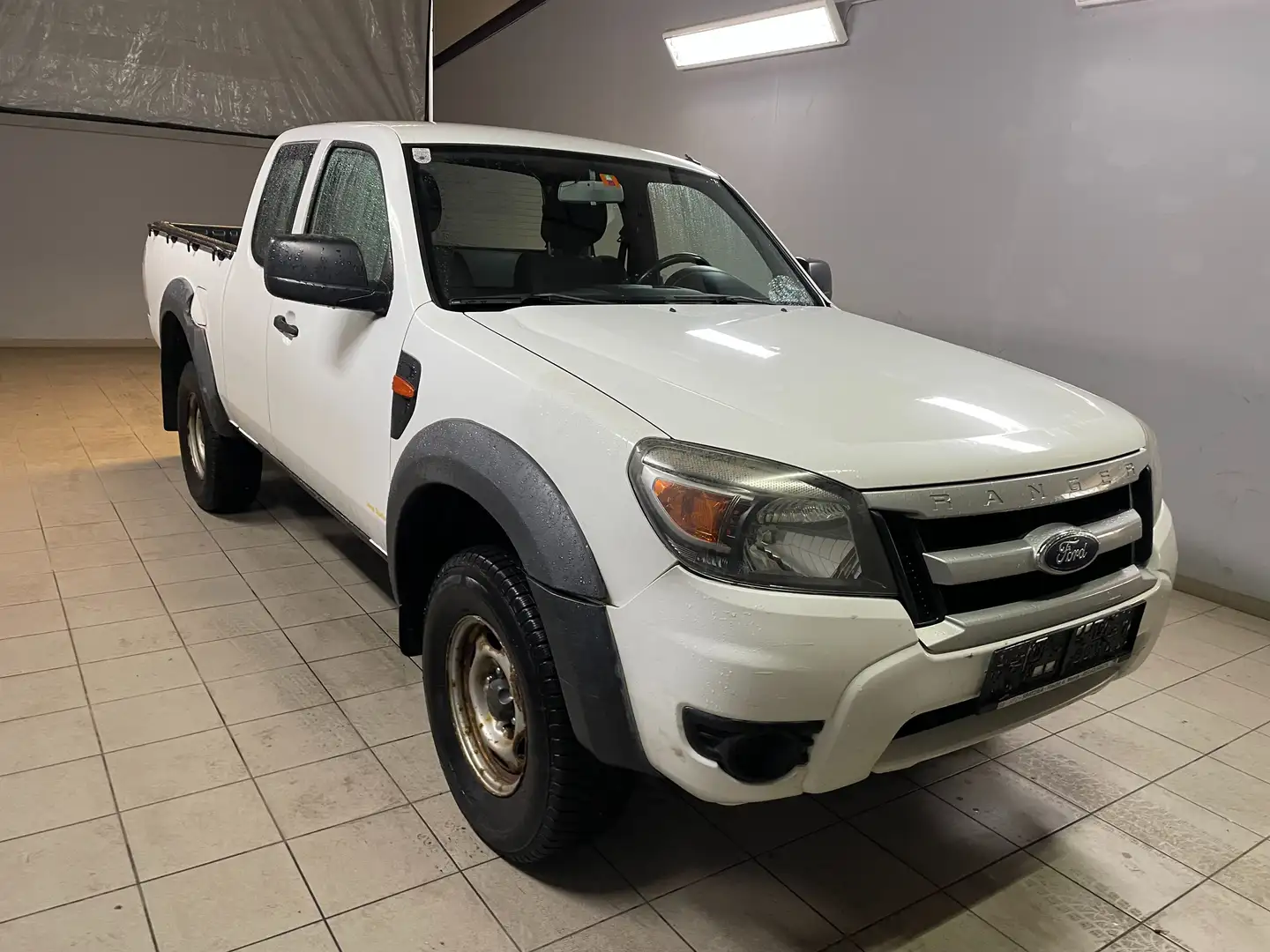 Ford Ranger XL Extrakabine 4X4 Weiß - 2