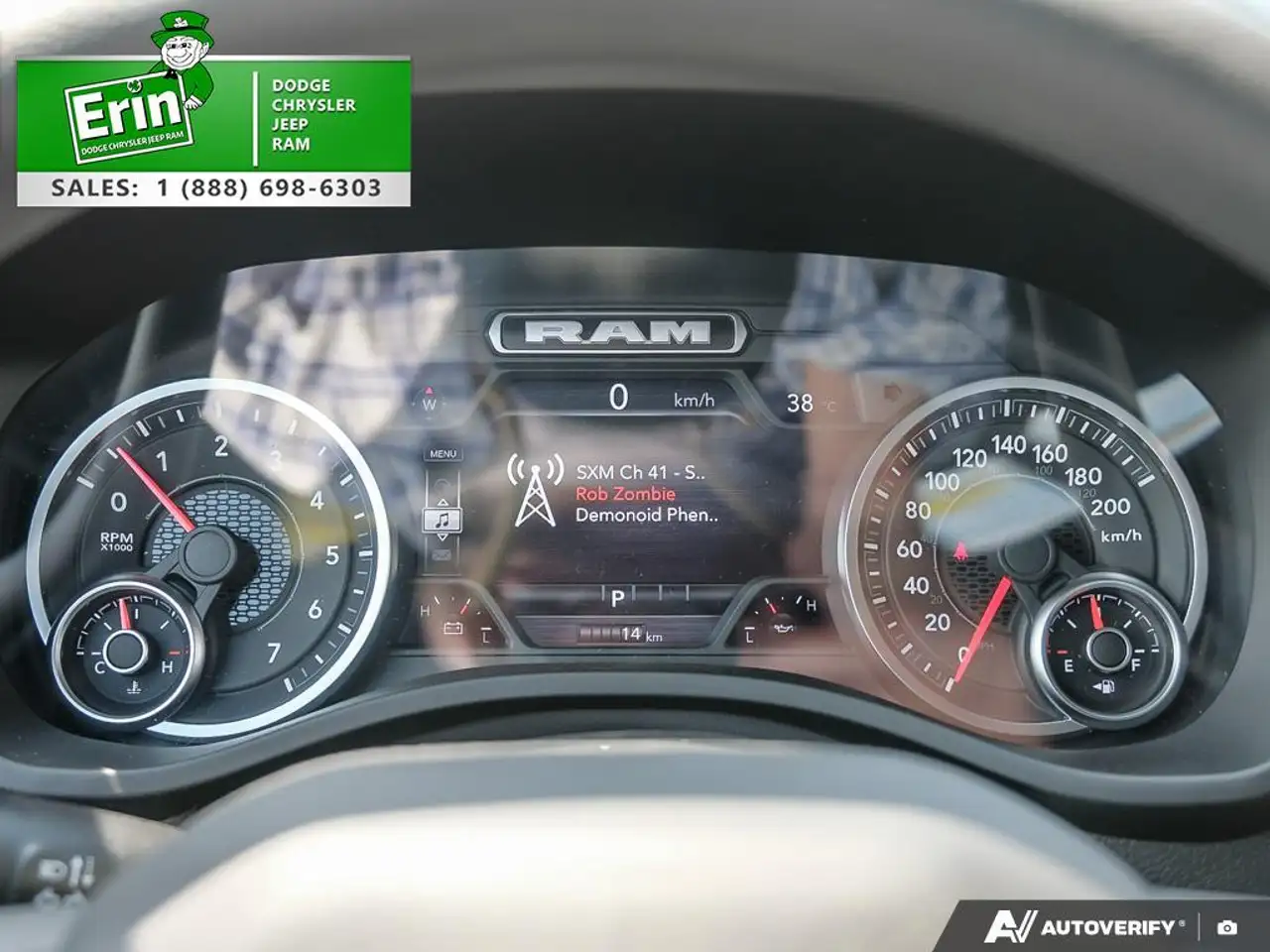 RAM 1500 снимка RAM 1500