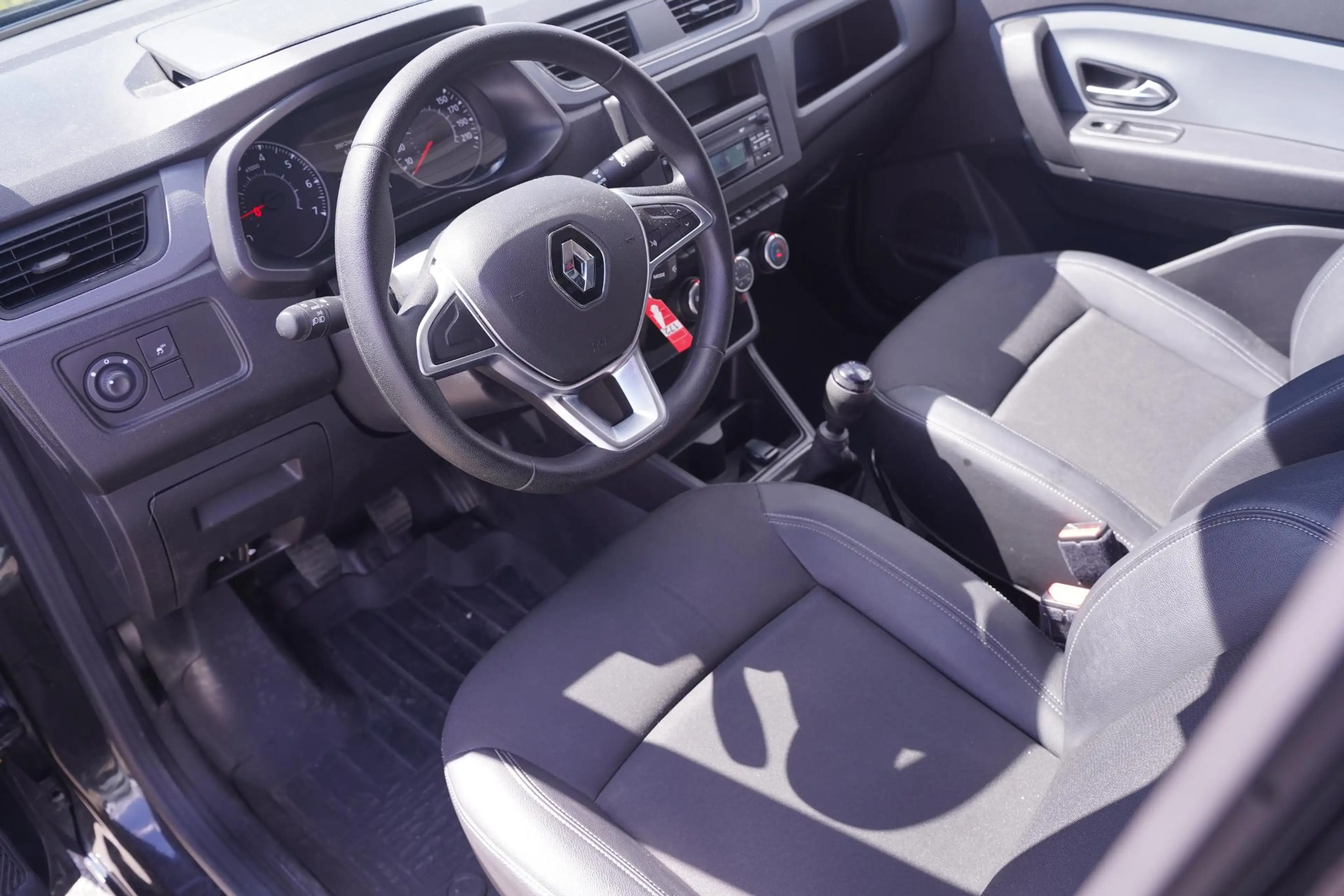 Renault Express Kangoo 1.3 TCe 102 pk Benzine Airco, Trekhaak Impe — photo 22