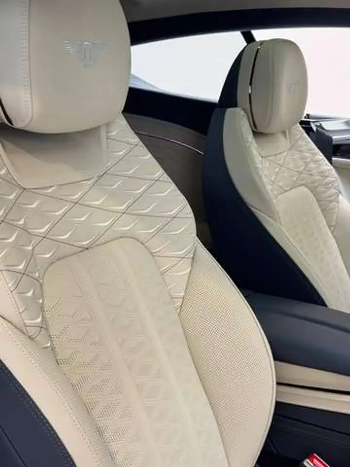 Bentley Continental GT 2025 — фото 14