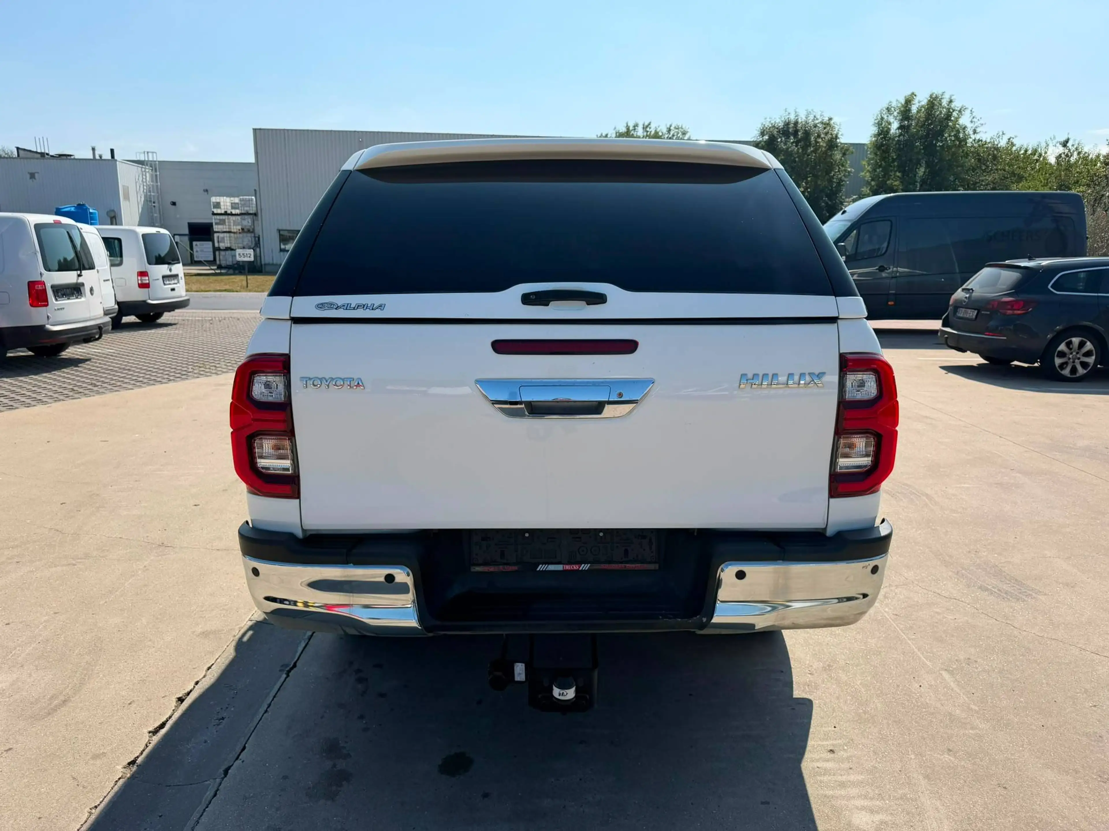 Toyota Hilux Pickup (Stock ID 07802) — photo 10
