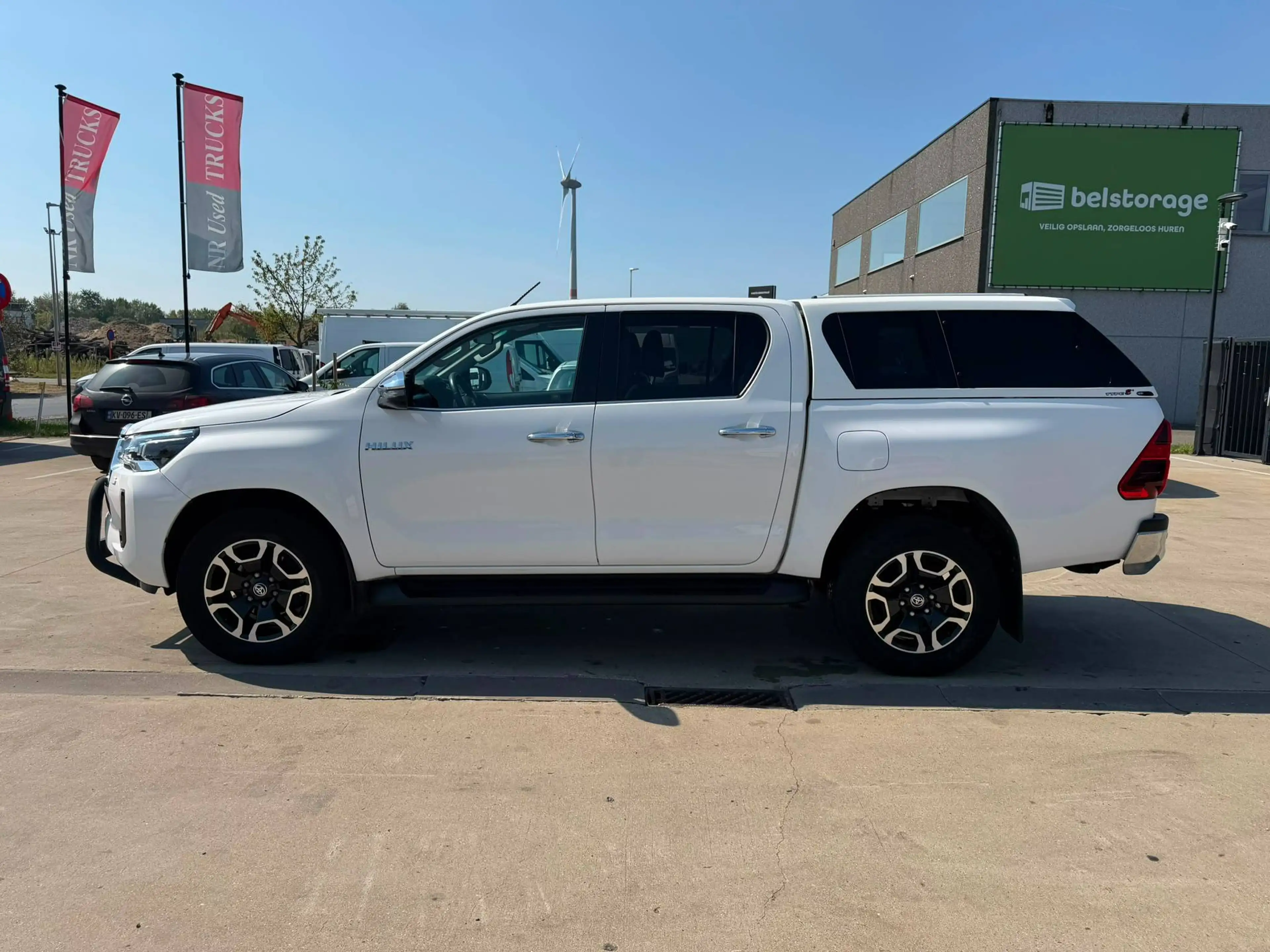 Toyota Hilux Pickup (Stock ID 07802) — photo 4