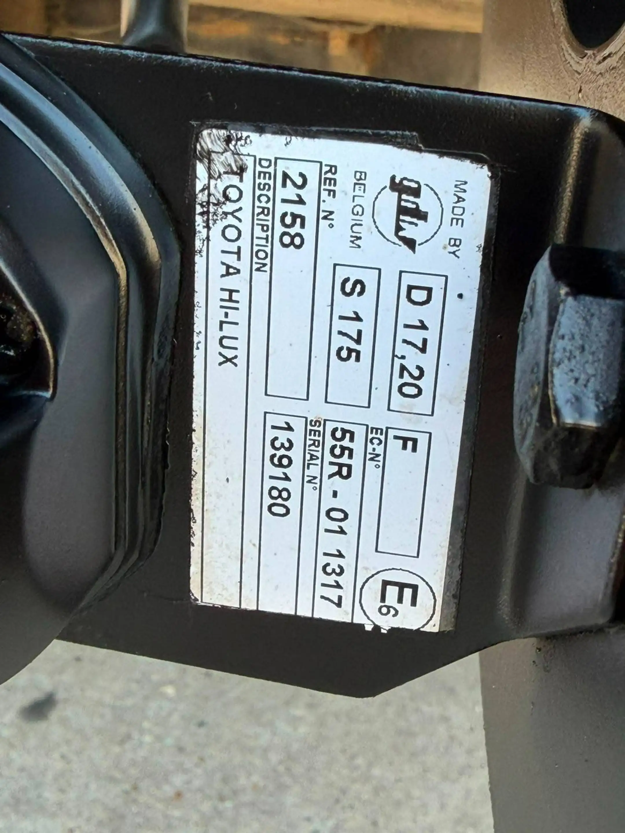Toyota Hilux Pickup (Stock ID 07802) — photo 13
