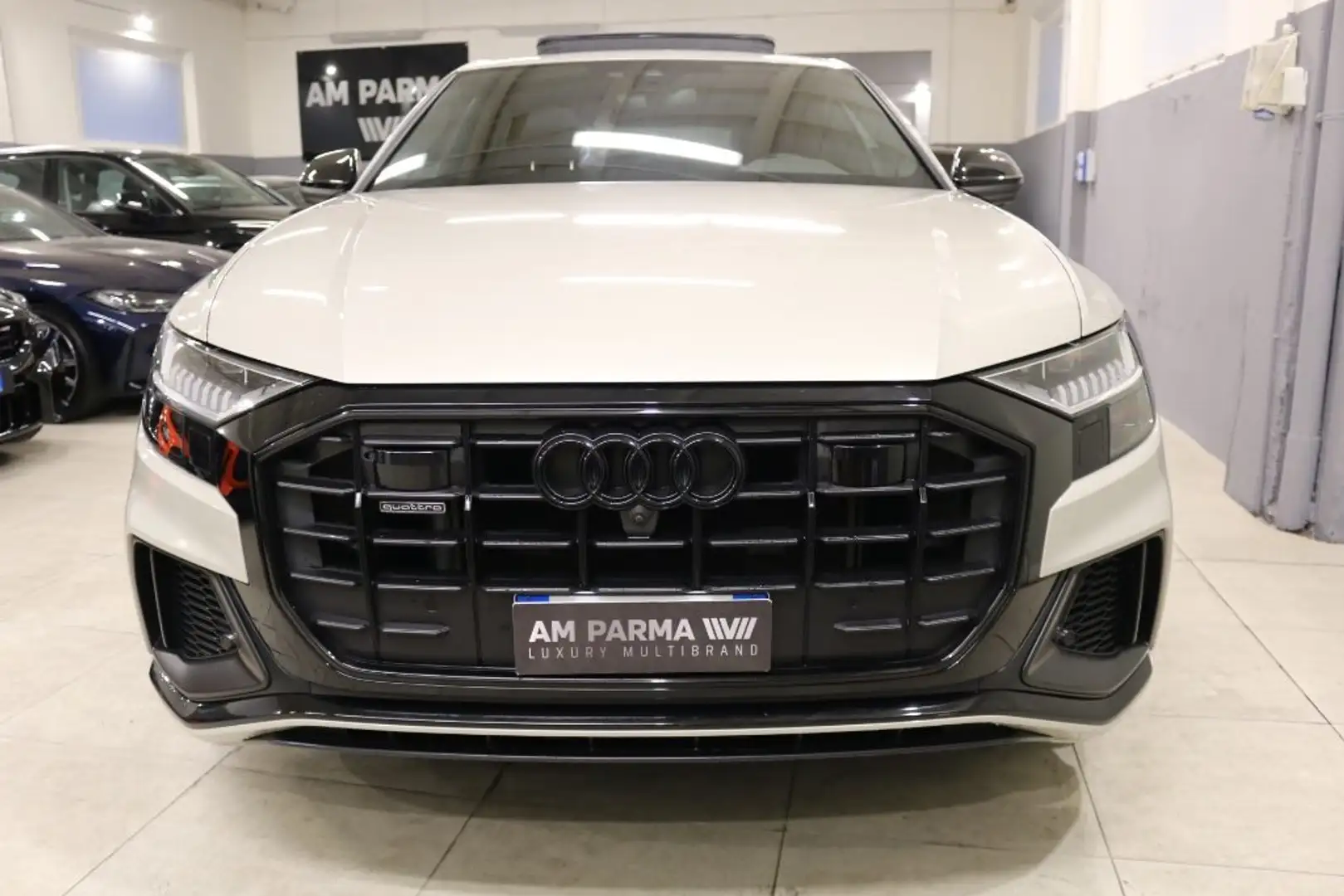 Audi Q8 55 TFSI quattro tiptronic Sport PLUS S-LINE Gris - 2