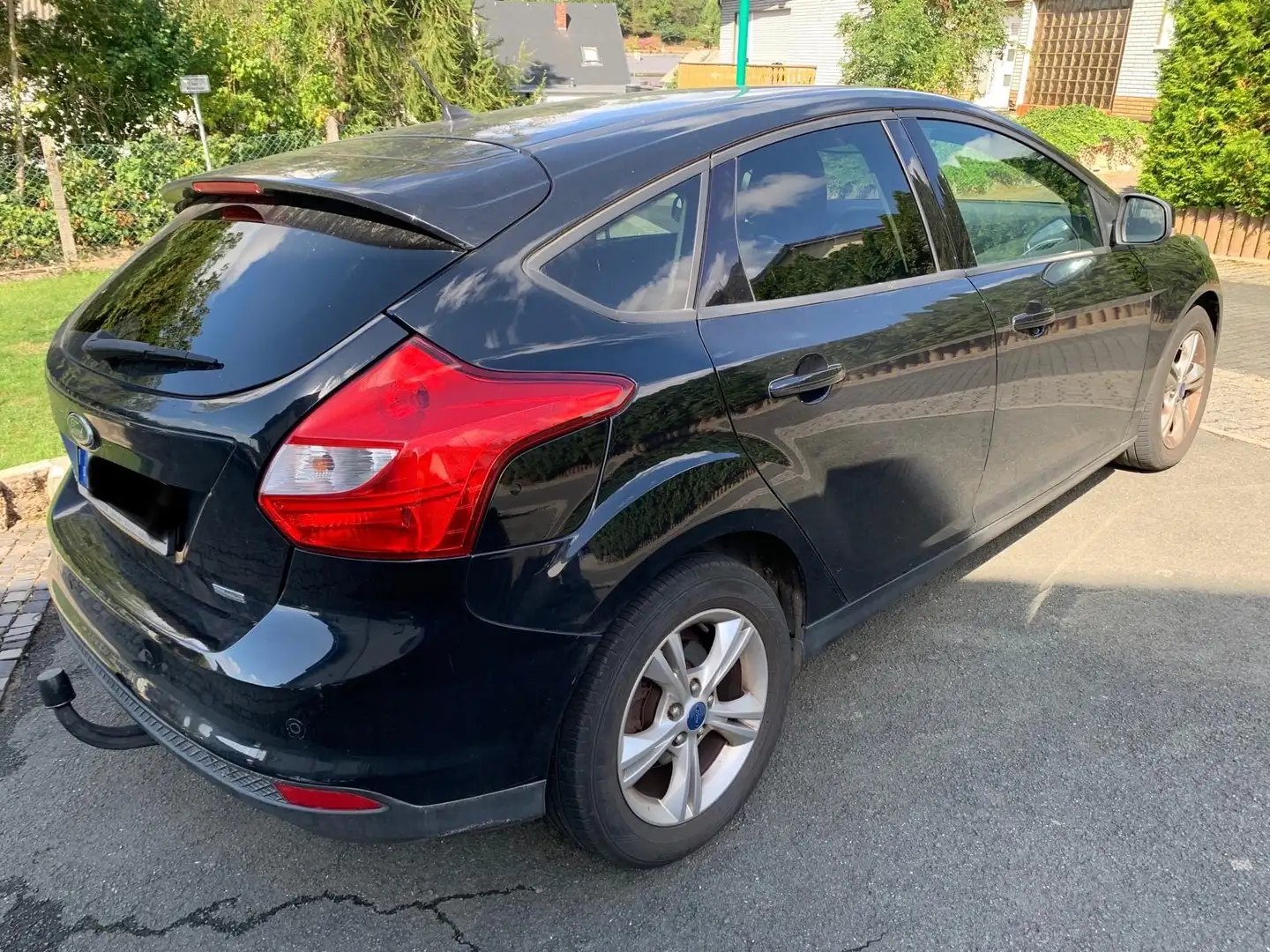 Ford Focus Focus 1.6 TDCi ECOnetic Start-Stopp SYNC Edition Schwarz - 2