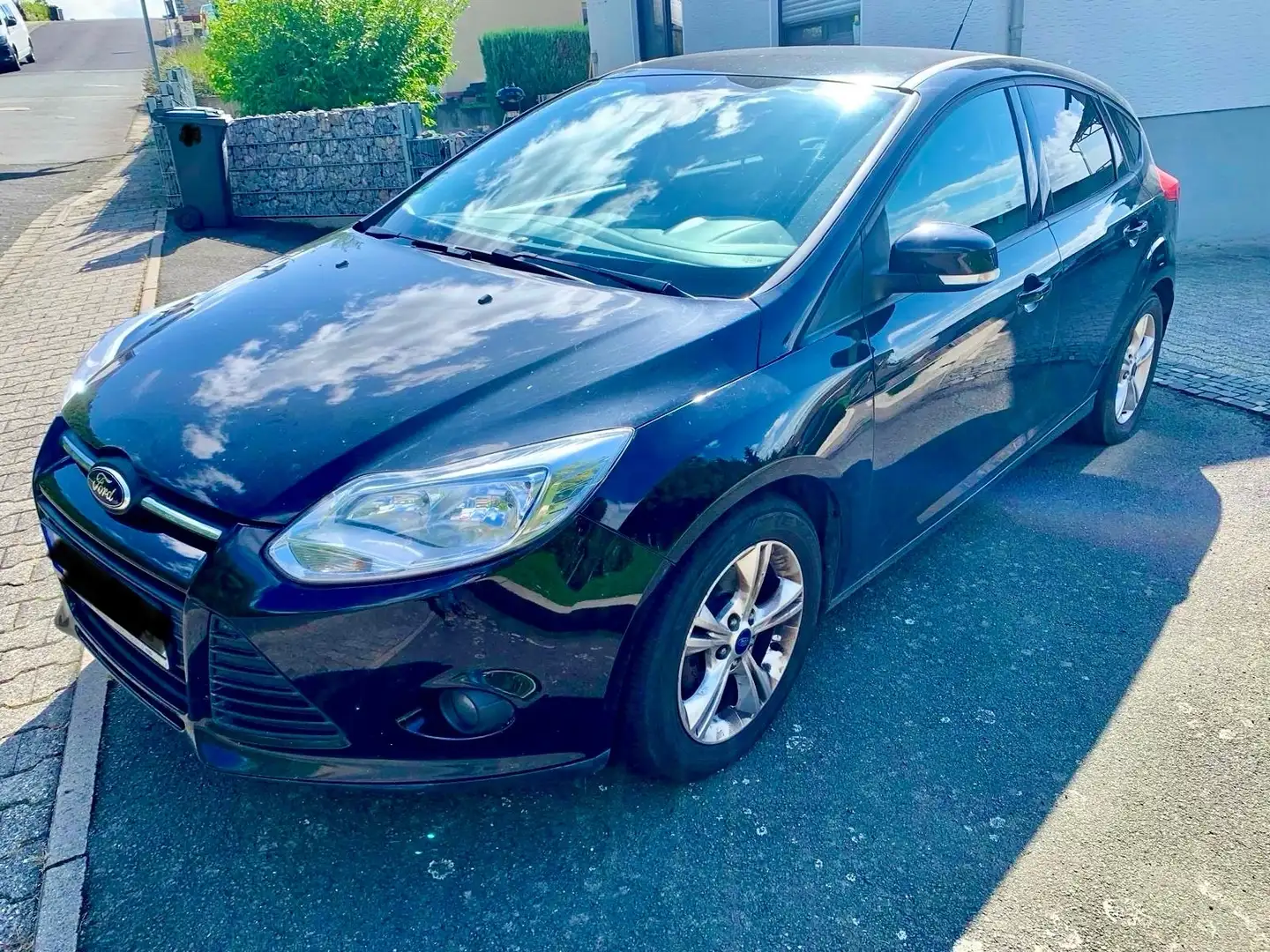Ford Focus Focus 1.6 TDCi ECOnetic Start-Stopp SYNC Edition Schwarz - 1