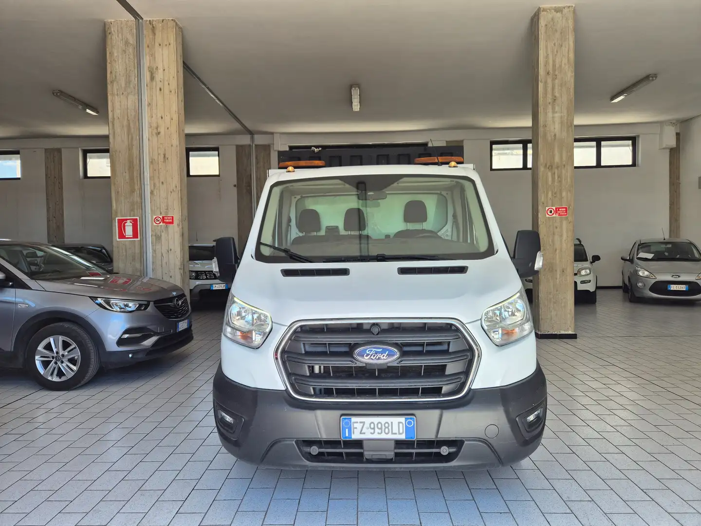 Ford Transit 350 L4 2.0 TDCI 170CV Ribaltabile doppia sponda Bianco - 2